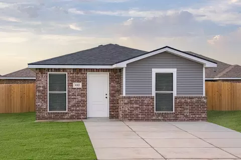Exterior - 7911 8, Amarillo, TX 79118 photo 6 of 9