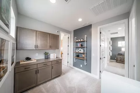 Entry Way - 3833 S Daisy, Mesa, AZ 85212 photo 4 of 4
