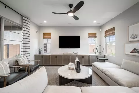 Living - 3833 S Daisy, Mesa, AZ 85212 photo 2 of 4