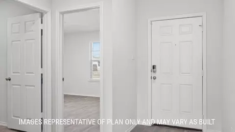 Entry Way - 813 Cr 313, Jarrell, TX 76537 photo 1 of 6
