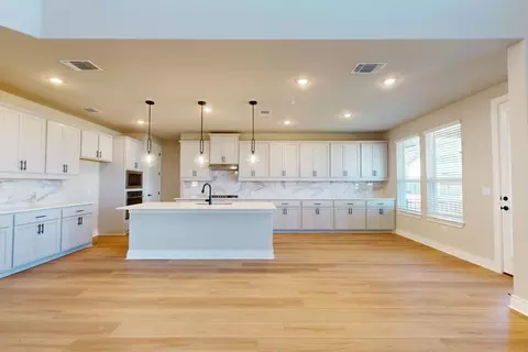 Kitchen - 828 Sanger Ln, Leander, TX 78641 photo 1 of 2