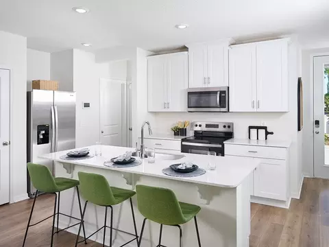 Kitchen - 104 Foresthaven St, Ormond Beach, FL 32174 photo 1 of 2