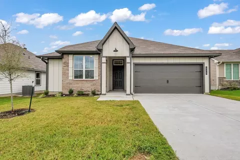 Exterior - Contreras Lane, Bryan, TX 77803 photo 2 of 5