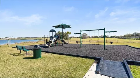 View/Area - 5820 Taverna Loop, Winter Haven, FL 33884 photo 2 of 6