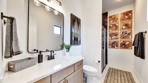 Bath - 321 Sterling Ridge Dr, Leander, TX 78641 photo 4 of 4