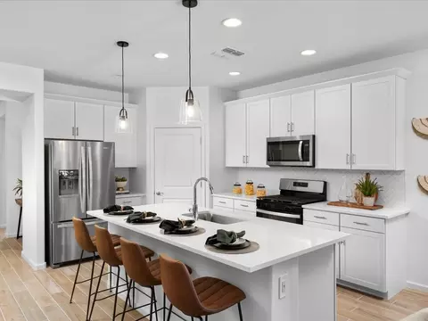 7633 S Enchanted Springs Dr, Tucson, AZ 85757