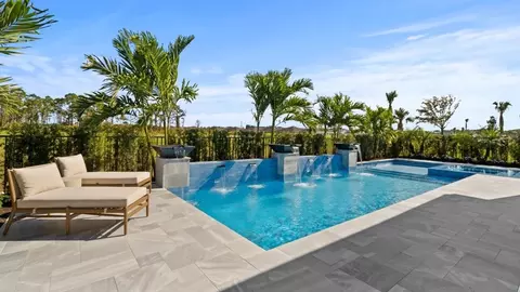 Exterior - 8117 Wild Coast Trl, Parrish, FL 34219 photo 4 of 4