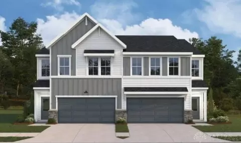 104 Meadowlark Ln, Brookville, OH 45309