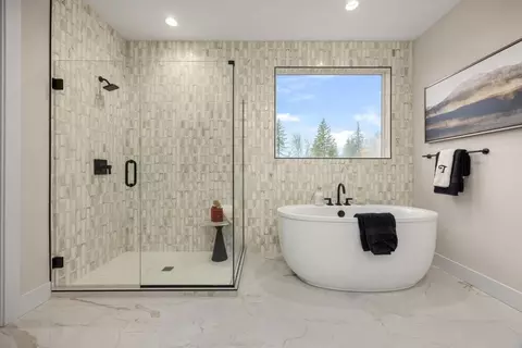 Bath - 25520 204th Pl, Covington, WA 98042 photo 1 of 1