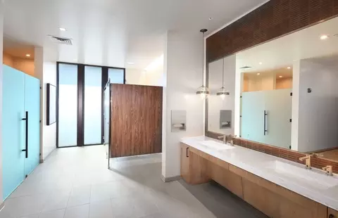 Bath - 13340 E Red Juniper Way, Tucson, AZ 85747 photo 1 of 6