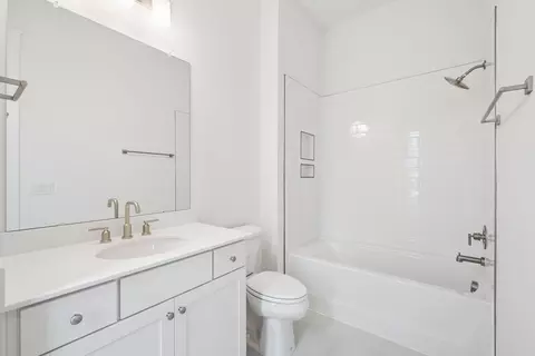 Bath - 8 Java Plum St, Bluffton, SC 29909 photo 2 of 3