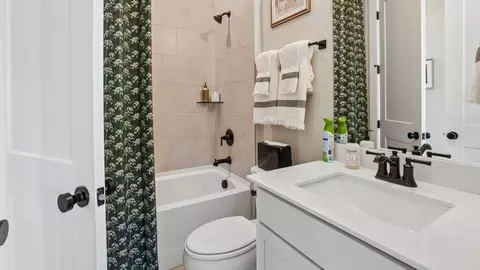 Bath - 7246 Richvale Dr, Fairview, TN 37062 photo 4 of 8