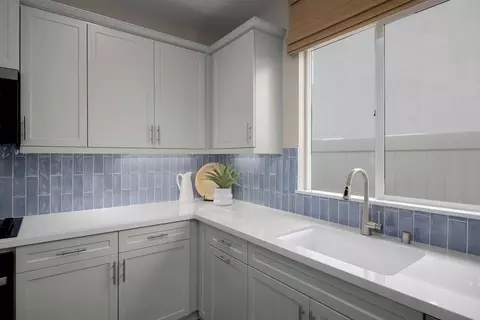 Kitchen - 27452 Dunite Dr, Perris, CA 92571 photo 8 of 11