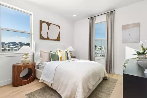 Bedroom - 2093 Falling Leaf, Windsor, CO 80550 photo 9 of 11