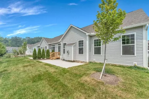 1655 Bookfield Ln, Grove City, OH 43123