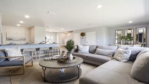 Living - 2737 Silver Canoe Dr, Edgewater, FL 32141 photo 2 of 2