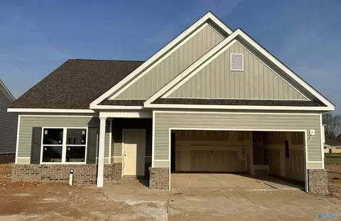 20182 Nightingale Dr, Athens, AL 35611