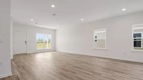 Living - 20 Elderberry St, Freeport, FL 32439 photo 3 of 3