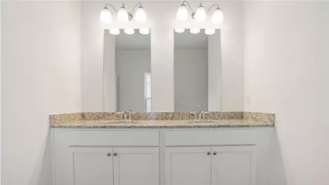 Bath - 20 Elderberry St, Freeport, FL 32439 photo 1 of 6