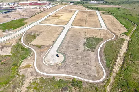 View/Area - 8024 Butterfield Dr, Sanger, TX 76266 photo 4 of 7