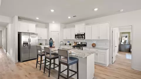 Kitchen - 104 Horseshoe Blvd, Clinton, MS 39056 photo 7 of 10