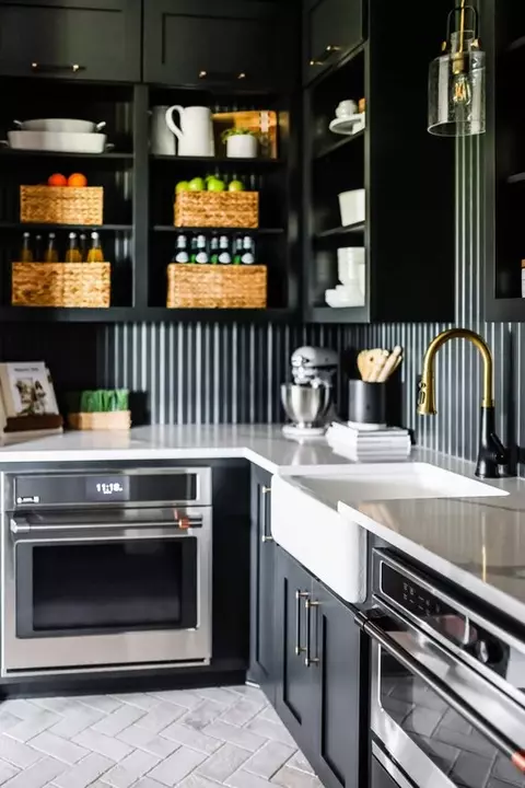 7701 W Preserve Pkwy, Mequon, WI 53097