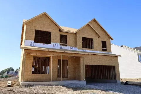 460 Zelkova Ln, Lewis Center, OH 43035