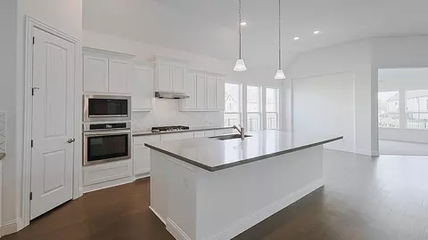 Kitchen - 305 Box Elder Ct, Waller, TX 77484 photo 1 of 5