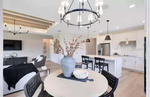 Dining - 2722 Portadown St, Ormond Beach, FL 32174 photo 1 of 5