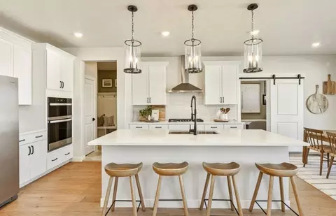 Kitchen - 4907 N Emerald Ave, Eagle Mountain, UT 84005 photo 2 of 3