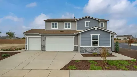 Exterior - 2410 W Dale Ave, Visalia, CA 93291 photo 2 of 2