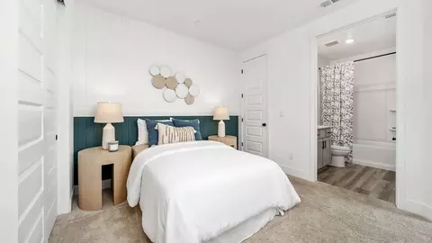 Bedroom - 2410 W Dale Ave, Visalia, CA 93291 photo 1 of 4