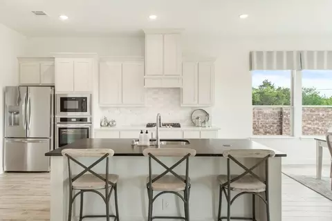 Kitchen - 1624 Garnet Dr, Anna, TX 75409 photo 2 of 6