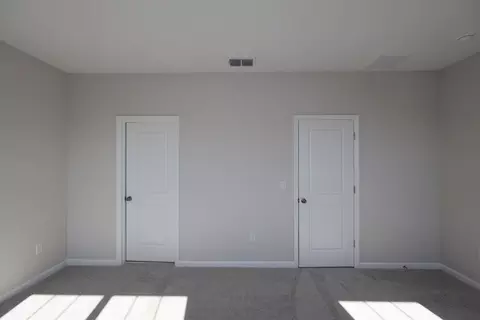 Bedroom - 1354 Mount Royal Dr, Saint Cloud, FL 34771 photo 5 of 7