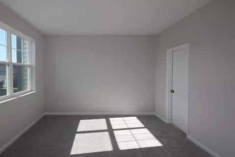 Bedroom - 1354 Mount Royal Dr, Saint Cloud, FL 34771 photo 6 of 7