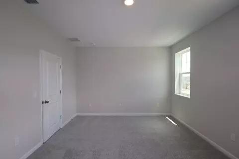 Bedroom - 1354 Mount Royal Dr, Saint Cloud, FL 34771 photo 5 of 8