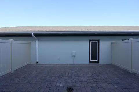 Exterior - 1354 Mount Royal Dr, Saint Cloud, FL 34771 photo 5 of 8