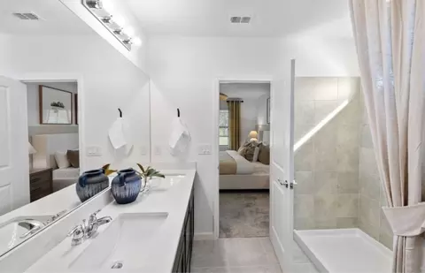 Bath - 26098 Reflection Dr, Punta Gorda, FL 33955 photo 1 of 1