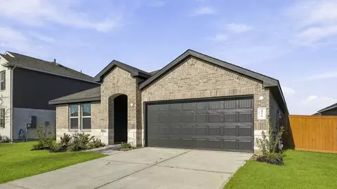 272 Ice Shore Trl, Dayton, TX 77535