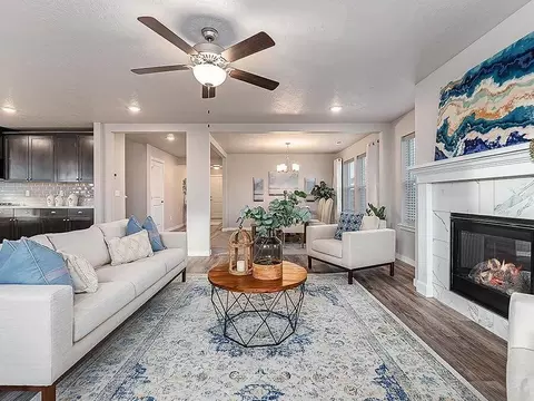 Living - 1919 Cashel St, Middleton, ID 83644 photo 1 of 6