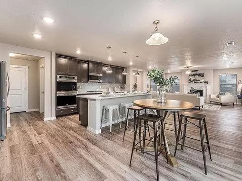 Kitchen - 1919 Cashel St, Middleton, ID 83644 photo 6 of 11