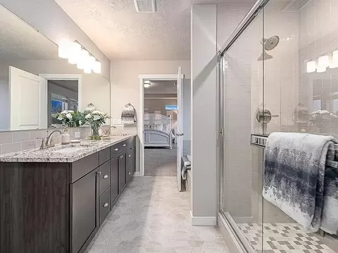 Bath - 1919 Cashel St, Middleton, ID 83644 photo 2 of 12
