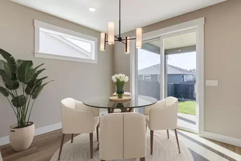 Dining - 1318 E Luna St, Newberg, OR 97132 photo 1 of 1
