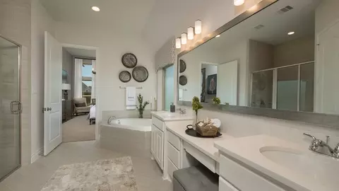 Bath - 228 Star Rush Trl, Georgetown, TX 78633 photo 2 of 2