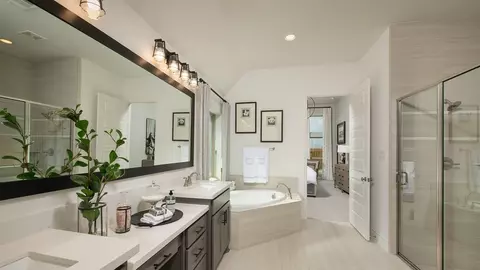 Bath - 228 Star Rush Trl, Georgetown, TX 78633 photo 1 of 2