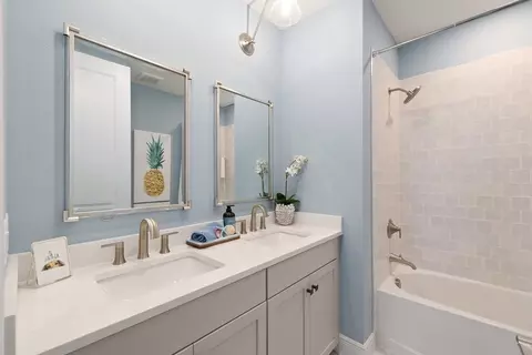 Bath - 18332 Foxtail Lp, Venice, FL 34293 photo 3 of 3