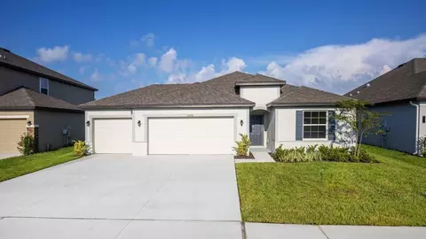 Exterior - 14055 Spring Hill Dr, Spring Hill, FL 34609 photo 10 of 11