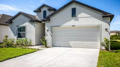 Exterior - 14055 Spring Hill Dr, Spring Hill, FL 34609 photo 6 of 11