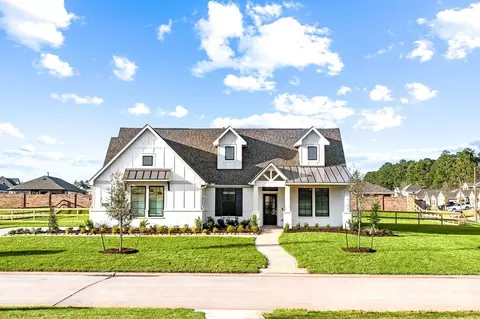 9912 Cavelier Canyon Ct, Montgomery, TX 77316