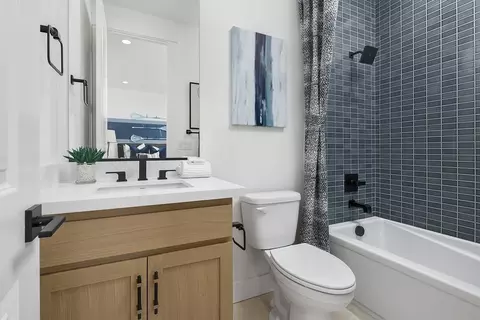Bath - 4613 Dewey Oak Dr, Folsom, CA 95630 photo 1 of 3